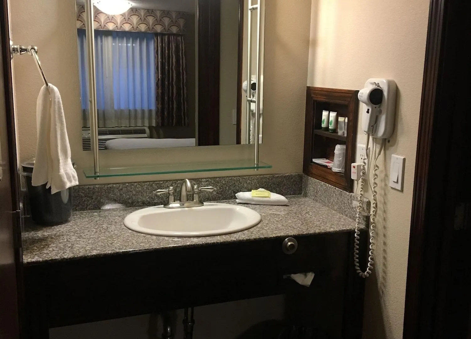*** Motel District Hotel By Oyo Portland Convention Center United States