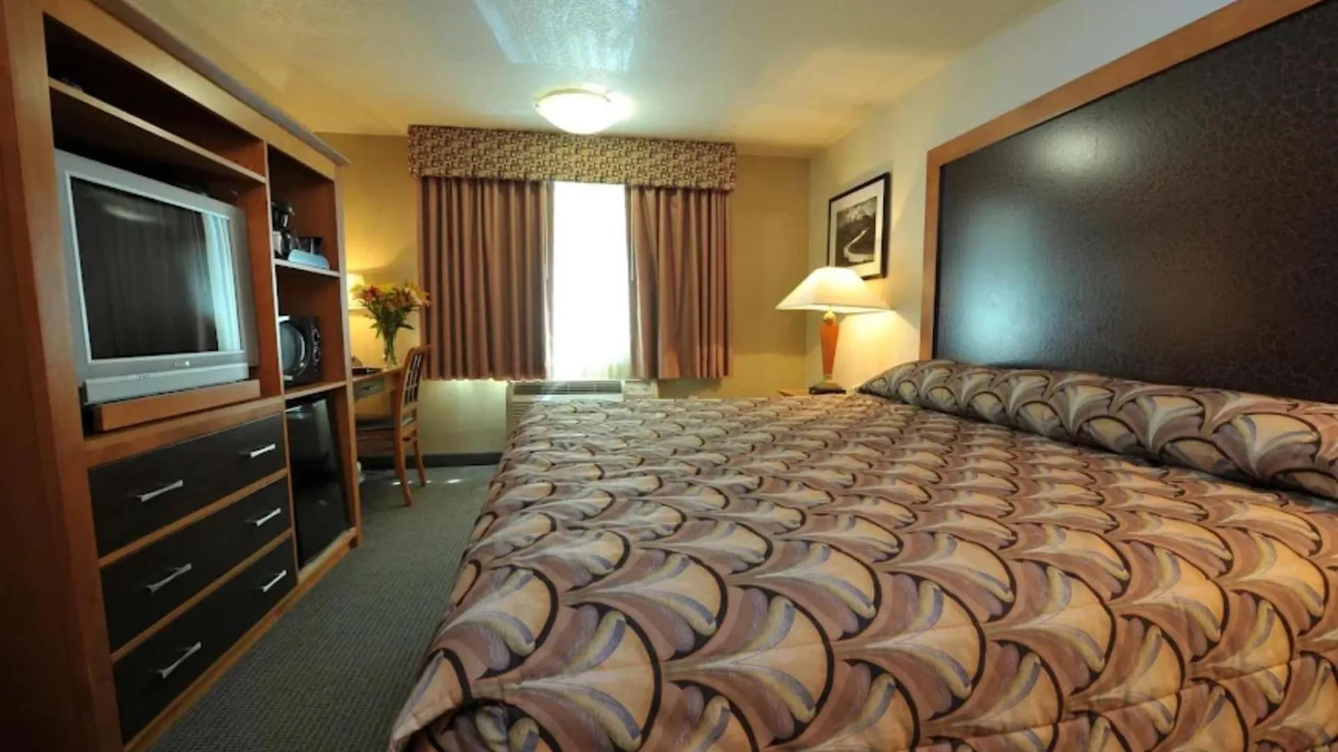 Motel District Hotel By Oyo Portland Convention Center