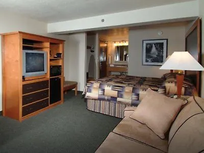 District Hotel By Oyo Portland Convention Center Motel