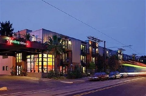 District Hotel By Oyo Portland Convention Center
