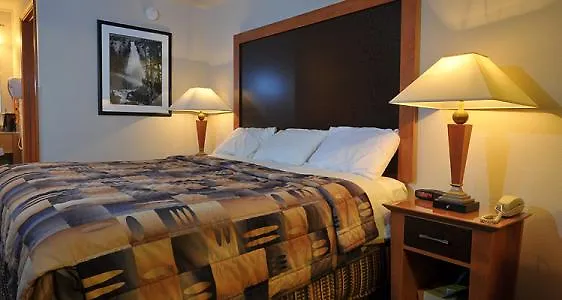 District Hotel By Oyo Portland Convention Center United States