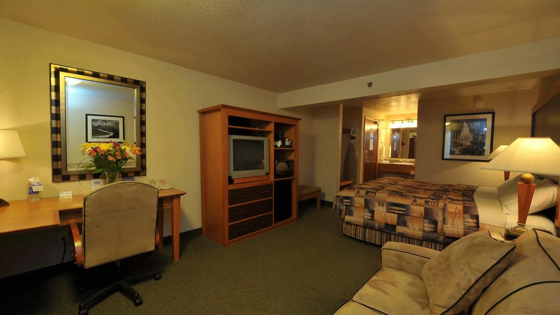 District Hotel By Oyo Portland Convention Center